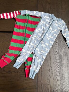 Hanna Andersson Holiday Stripe & Polar Bear Baby Pajamas - 12-18 mos
